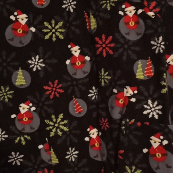 Scrub top - Picture 2 of 3